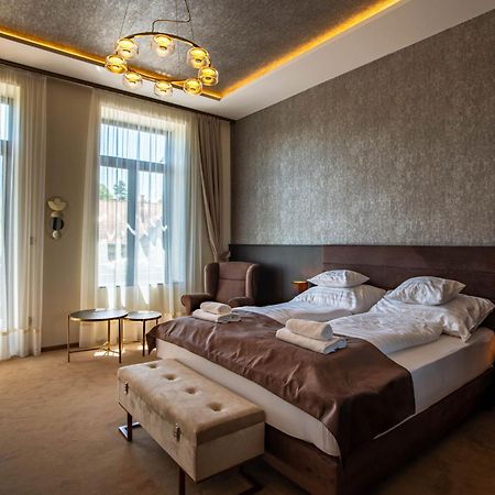 Voeroesko Villa -Elnoeki Szauna Es Jakuzzi Hasznalattal Balatonalmádi Exterior photo